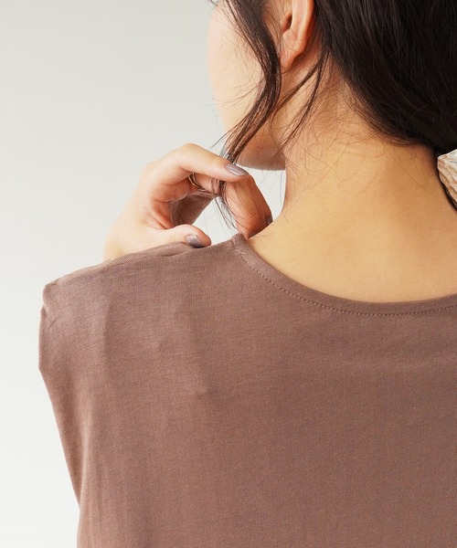 IAMUSE(アイアミューズ)の「クルーネックボックスタンクトップ S0694【IAMUSE】(Tシャツ/カットソー・レディース・ブラック/モカ/オフホワイト/ダークパープル・FREE)」の16枚目の写真