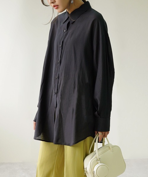 IAMUSE（アイアミューズ）の「レーヨンスリーブスリットシャツ S0710【IAMUSE】（シャツ/ブラウス・レディース・ピンク/ライトベージュ/ブラック/オリーブ・FREE）」の2枚目の写真