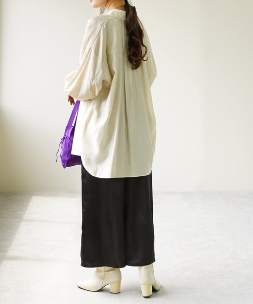 IAMUSE（アイアミューズ）の「レーヨンスリーブスリットシャツ S0710【IAMUSE】（シャツ/ブラウス・レディース・ピンク/ライトベージュ/ブラック/オリーブ・FREE）」の7枚目の写真