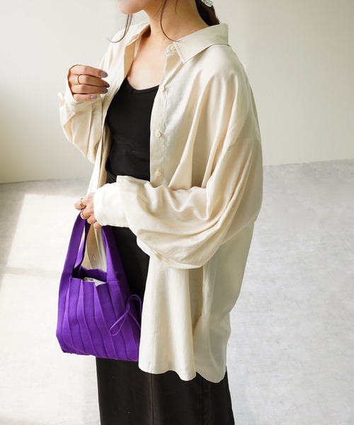 IAMUSE（アイアミューズ）の「レーヨンスリーブスリットシャツ S0710【IAMUSE】（シャツ/ブラウス・レディース・ピンク/ライトベージュ/ブラック/オリーブ・FREE）」の9枚目の写真