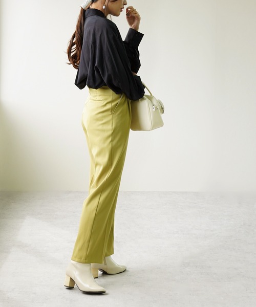 IAMUSE（アイアミューズ）の「レーヨンスリーブスリットシャツ S0710【IAMUSE】（シャツ/ブラウス・レディース・ピンク/ライトベージュ/ブラック/オリーブ・FREE）」の13枚目の写真