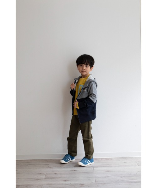 Tappet（タペット）の「配色裏毛パーカー（パーカー・キッズ・グレー/ネイビー・100cm/90cm/120cm/130cm/150cm/140cm/110cm/160cm）」の5枚目の写真