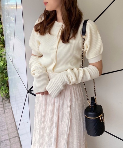 one after another NICE CLAUP（ワンアフターアナザーナイスクラップ）の「動くたびに上品に揺れる　プリーツスカート（スカート・レディース・アイボリー/モカ/アッシュグレー/アニマル・FREE）」の6枚目の写真