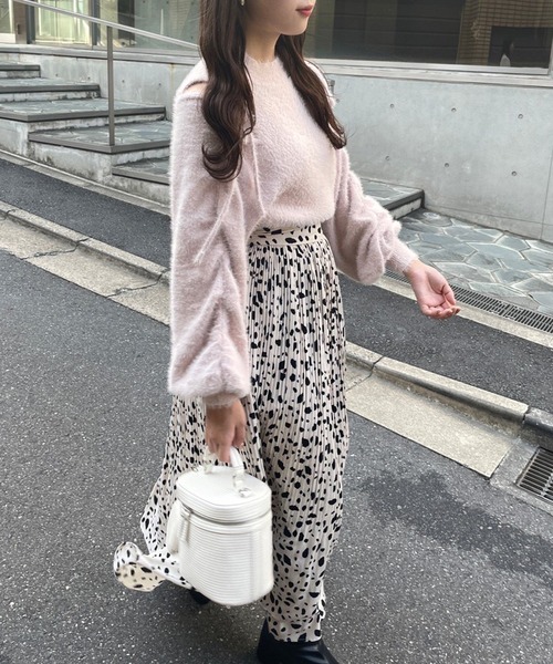 one after another NICE CLAUP（ワンアフターアナザーナイスクラップ）の「動くたびに上品に揺れる　プリーツスカート（スカート・レディース・アイボリー/モカ/アッシュグレー/アニマル・FREE）」の14枚目の写真