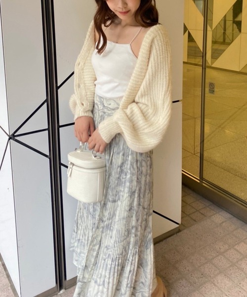 one after another NICE CLAUP（ワンアフターアナザーナイスクラップ）の「動くたびに上品に揺れる　プリーツスカート（スカート・レディース・アイボリー/モカ/アッシュグレー/アニマル・FREE）」の15枚目の写真