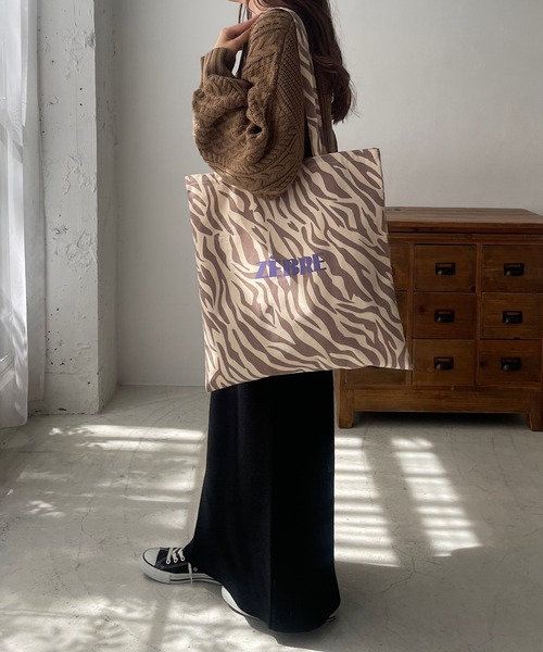 DISCOAT（ディスコート）の「アソートカラーロゴトートバッグ（トートバッグ・レディース・ベージュ/オレンジ/ピンク/パープル/アイボリー/オフホワイト/ブルー/グリーン・FREE）」の18枚目の写真