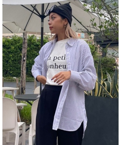 LiSeek（リシーク）の「【LiSeeK】ストライプスリーブ釦シャツ（シャツ/ブラウス・レディース・ホワイト/ネイビー/ブラウン・FREE）」の2枚目の写真