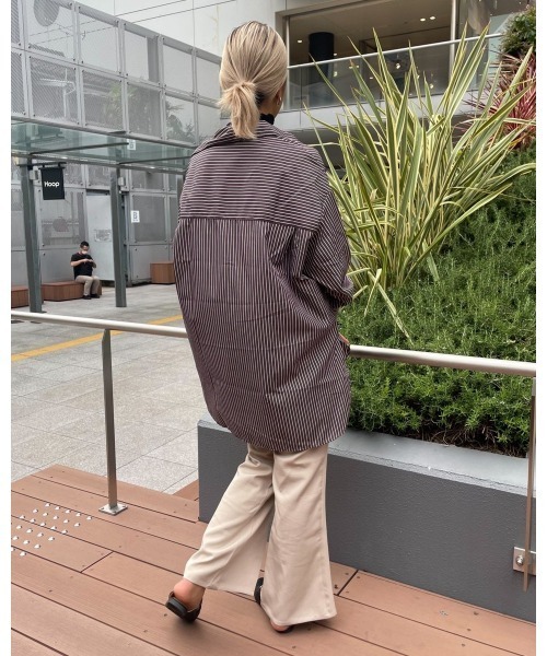 LiSeek（リシーク）の「【LiSeeK】ストライプスリーブ釦シャツ（シャツ/ブラウス・レディース・ホワイト/ネイビー/ブラウン・FREE）」の18枚目の写真