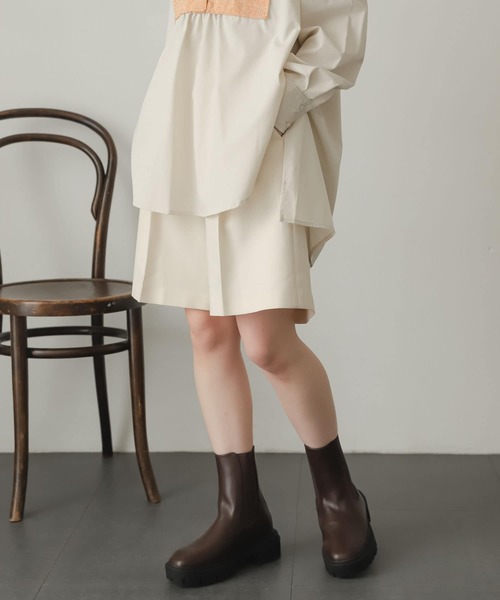 SENSE OF PLACE by URBAN RESEARCH(センスオブプレイスバイアーバンリサーチ)の「ウールライクバミューダパンツ(スラックス・レディース・ブラック/ブラウン/ライトベージュ・SMALL/MEDIUM)」の1枚目の写真