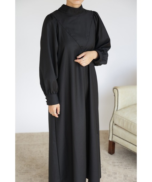 &. NOSTALGIA（アンドドットノスタルジア）の「【ZOZO限定】スタンドネックボリュームスリーブワンピース（ワンピース・レディース・ブラック/モカ・FREE）」の20枚目の写真