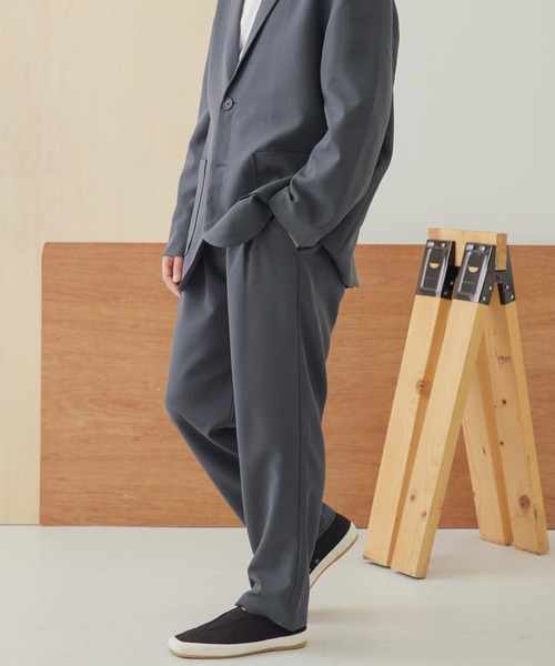 ITEMS URBANRESEARCH(アイテムズ アーバンリサーチ)の「タックパンツ(その他パンツ・メンズ・ブラック/ベージュ/ブルー・MEDIUM/LARGE)」の16枚目の写真