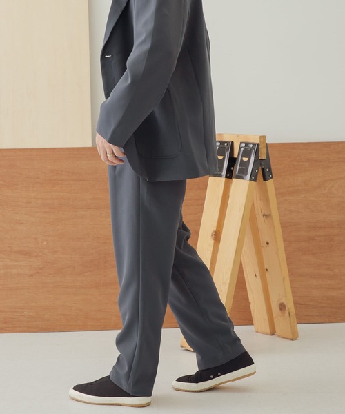 ITEMS URBANRESEARCH(アイテムズ アーバンリサーチ)の「タックパンツ(その他パンツ・メンズ・ブラック/ベージュ/ブルー・MEDIUM/LARGE)」の7枚目の写真