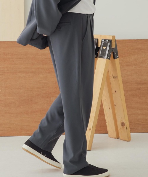 ITEMS URBANRESEARCH(アイテムズ アーバンリサーチ)の「タックパンツ(その他パンツ・メンズ・ブラック/ベージュ/ブルー・MEDIUM/LARGE)」の21枚目の写真