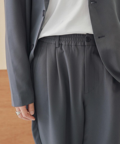 ITEMS URBANRESEARCH(アイテムズ アーバンリサーチ)の「タックパンツ(その他パンツ・メンズ・ブラック/ベージュ/ブルー・MEDIUM/LARGE)」の10枚目の写真