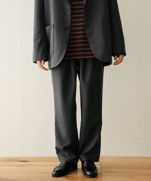 ITEMS URBANRESEARCH(アイテムズ アーバンリサーチ)の「タックパンツ(その他パンツ・メンズ・ブラック/ベージュ/ブルー・MEDIUM/LARGE)」の12枚目の写真