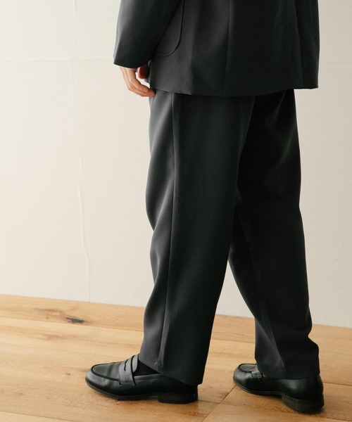 ITEMS URBANRESEARCH(アイテムズ アーバンリサーチ)の「タックパンツ(その他パンツ・メンズ・ブラック/ベージュ/ブルー・MEDIUM/LARGE)」の17枚目の写真