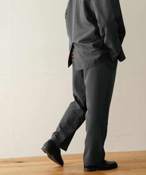 ITEMS URBANRESEARCH(アイテムズ アーバンリサーチ)の「タックパンツ(その他パンツ・メンズ・ブラック/ベージュ/ブルー・MEDIUM/LARGE)」の5枚目の写真