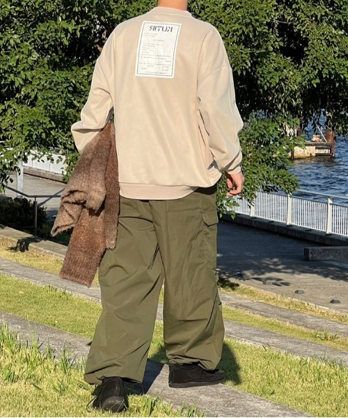 kutir（クティール）の「フェイクスウェードバックデザインスウェット（スウェット・メンズ・アイボリー/ダークブルー/ダークグリーン・MEDIUM/LARGE）」の7枚目の写真