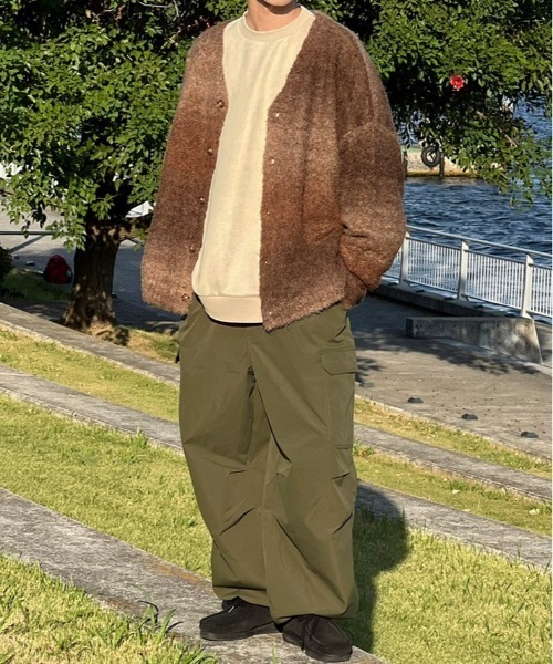 kutir（クティール）の「フェイクスウェードバックデザインスウェット（スウェット・メンズ・アイボリー/ダークブルー/ダークグリーン・MEDIUM/LARGE）」の6枚目の写真