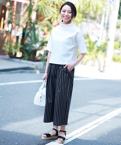 Ray BEAMS(レイビームス)の「Ray BEAMS / ストライプ クロップド ガウチョパンツ(その他パンツ・レディース・ブラック/ネイビー・1/0)」の13枚目の写真