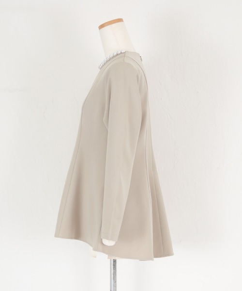 UR'S（ユアーズ）の「パール付ヘムライントップス（Tシャツ/カットソー・レディース・ブラック/グレイッシュベージュ/ダークネイビー・S/M/L）」の22枚目の写真