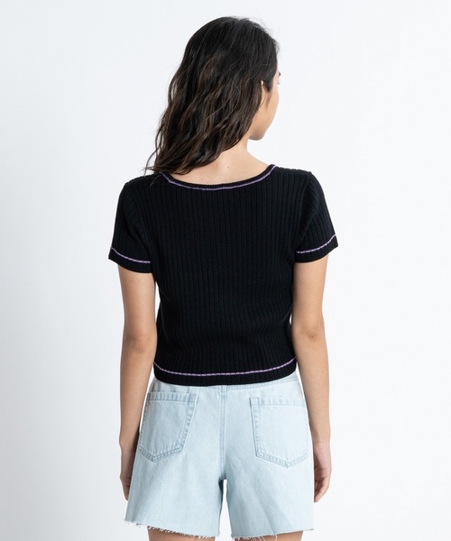 ROXY(ロキシー)の「HAWAIIAN HEAT TOPS/ロキシークロップドトップス(Tシャツ/カットソー・レディース・ブルー/パープル/ブラック・SMALL/MEDIUM/LARGE)」の4枚目の写真