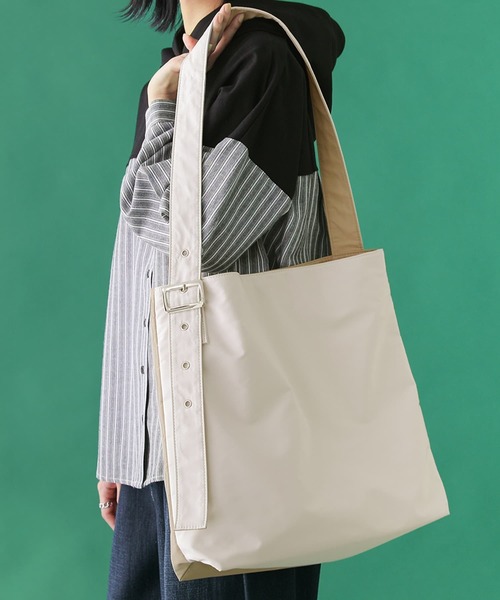 n'OrLABEL(ノアールレーベル)の「【廃盤】『バイカラー2wayショルダートートバッグ』(トートバッグ・レディース・レッド/グリーン/ブラック/ライトベージュ・FREE)」の15枚目の写真