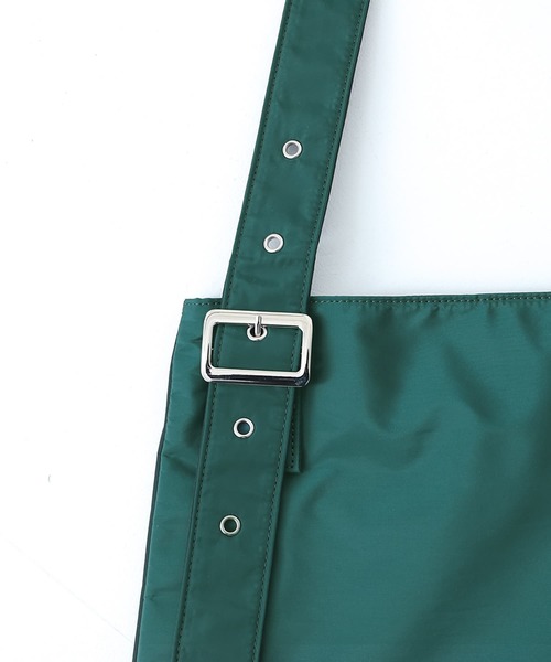 n'OrLABEL(ノアールレーベル)の「【廃盤】『バイカラー2wayショルダートートバッグ』(トートバッグ・レディース・レッド/グリーン/ブラック/ライトベージュ・FREE)」の18枚目の写真