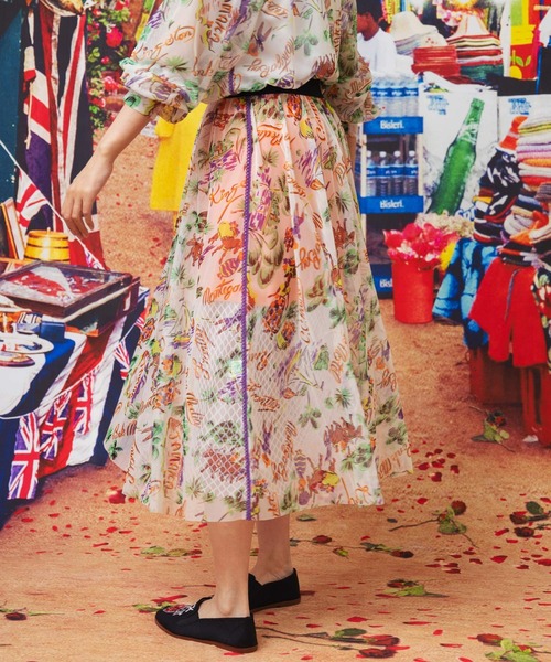 RNA（アールエヌエー）の「G1050 PINK MOTEL C.C.Mプリントメッシュスカート（スカート・レディース・ブラック/キナリ・MEDIUM）」の6枚目の写真