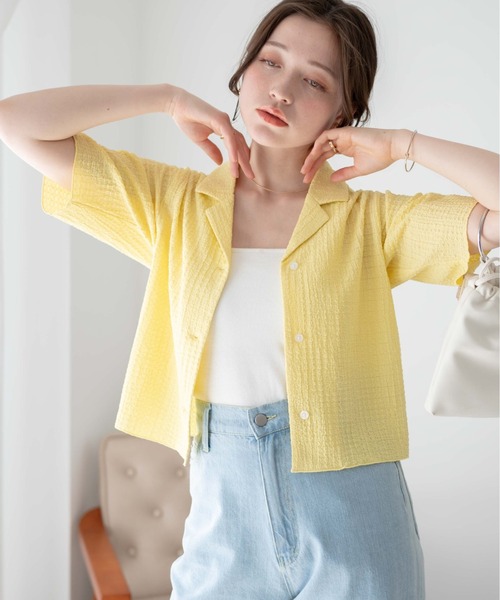 WEGO（ウィゴー）の「WEGO/【セットアップ対応商品】クリンクルオープンカラーシャツ（シャツ/ブラウス・レディース・イエロー/ブラック/サックスブルー/オフホワイト・FREE）」の4枚目の写真