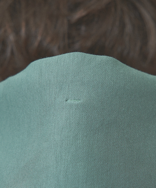 ABAHOUSE（アバハウス）の「【インバーテッドプリーツ】ダンボール プルオーバー パーカー（パーカー・メンズ・グリーン/ライトブルー/ライトベージュ/チャコールグレー・44/46/48）」の10枚目の写真