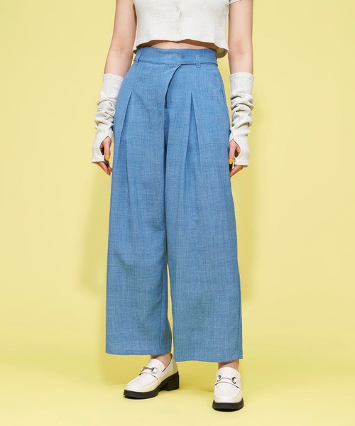 FOREVER 21（フォーエバー トゥエンティーワン）の「コードベルトリネンライクパンツ（その他パンツ・レディース・ブルー/グレー/ライトグレー・SMALL/MEDIUM）」の6枚目の写真