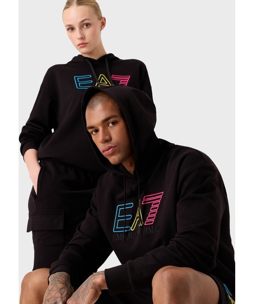 EMPORIO ARMANI EA7(エンポリオアルマーニイーエーセブン)の「【エンポリオ アルマーニ EA7】Logo Series フード付きスウェットシャツ コットン製(スウェット・メンズ・ブラック/ホワイト・LARGE/MEDIUM/X-LARGE/XX-LARGE/SMALL/X-SMALL)」の11枚目の写真