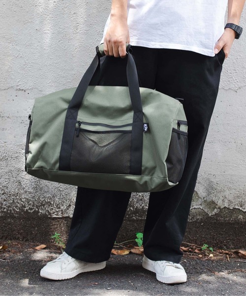 KiU(キウ)の「600D 大容量ボストントラベルバッグ(31L)(ボストンバッグ・メンズ・ベージュ/ブラック/カーキ/ブラック系その他/ブルー系その他/アニマル/カラフル/ブラック×ライム/ブラック×カーキ/ブラック系その他2/ブラック系その他3・FREE)」の19枚目の写真