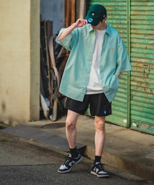 improves(インプローブス)の「ワンポイント 刺しゅう ストライプ オーバーサイズ 半袖シャツ(シャツ/ブラウス・メンズ・グリーン/サックスブルー・MEDIUM/LARGE/X-LARGE)」の6枚目の写真