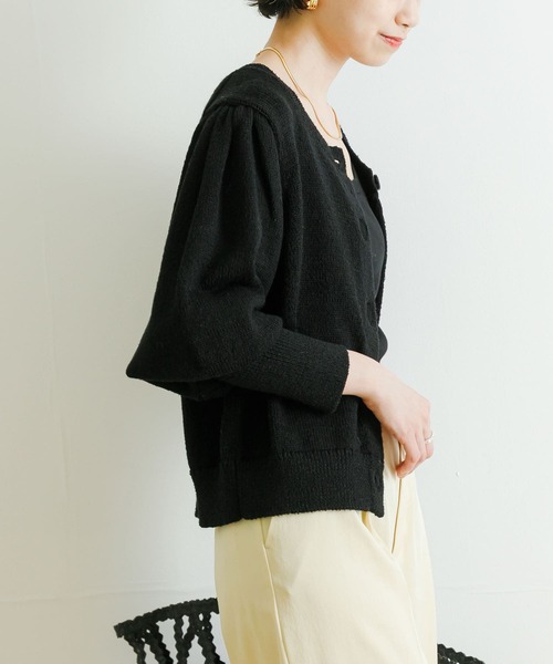 URBAN RESEARCH（アーバンリサーチ）の「パフスリーブカーディガン（カーディガン/ボレロ・レディース・ブラック/オフホワイト/ブルー系その他・FREE）」の17枚目の写真