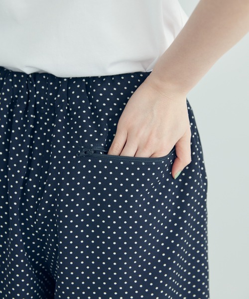 AMERICAN HOLIC(アメリカンホリック)の「とろみショートパンツ(その他パンツ・レディース・ネイビー/ドット・M/L)」の11枚目の写真