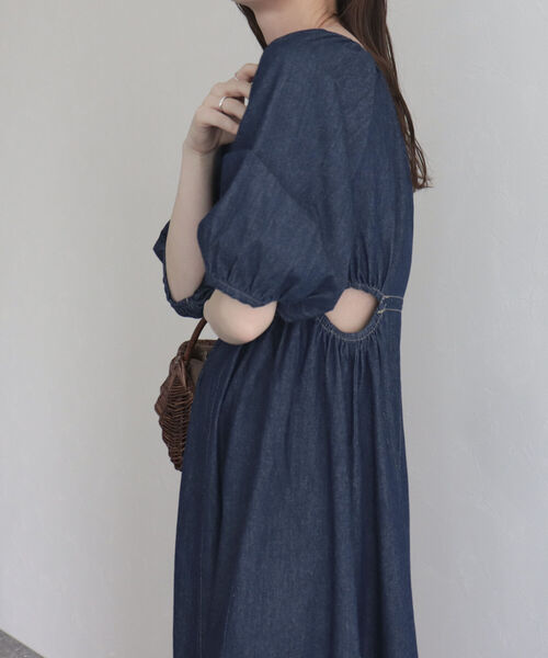 fredy emue（フレディエミュ）の「【fredy emue】ウエストカットアウトデニムワンピース（ワンピース・レディース・ブラック/ネイビー・38）」の15枚目の写真