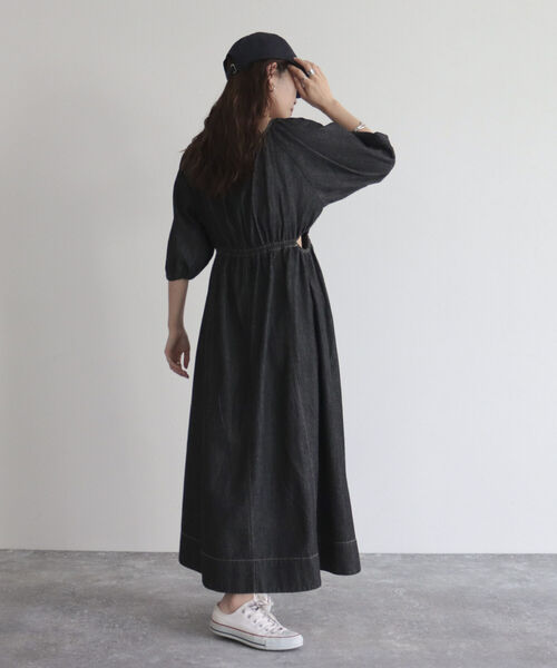 fredy emue（フレディエミュ）の「【fredy emue】ウエストカットアウトデニムワンピース（ワンピース・レディース・ブラック/ネイビー・38）」の18枚目の写真