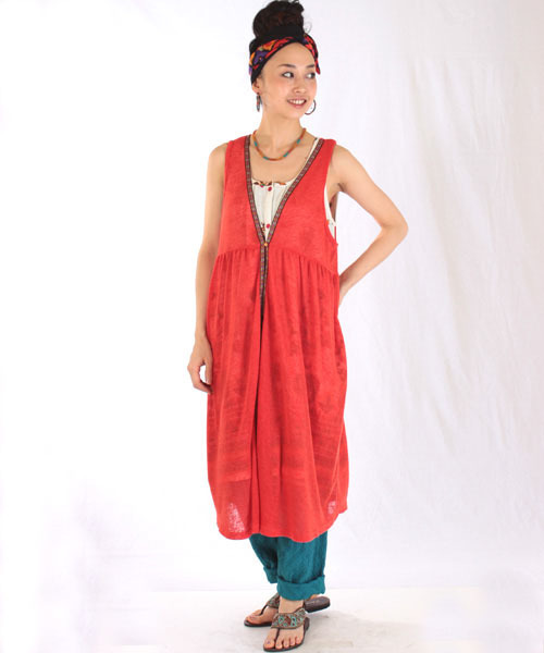 チャイハネ(チャイハネ)の「【チャイハネ】フォークロアテープロングベスト / ロングジレ(ベスト・レディース・ホワイト/オレンジ/ブルー/ブラック/グリーン・FREE)」の5枚目の写真