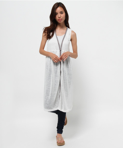 チャイハネ(チャイハネ)の「【チャイハネ】フォークロアテープロングベスト / ロングジレ(ベスト・レディース・ホワイト/オレンジ/ブルー/ブラック/グリーン・FREE)」の18枚目の写真