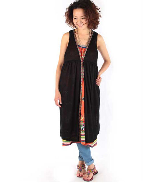 チャイハネ(チャイハネ)の「【チャイハネ】フォークロアテープロングベスト / ロングジレ(ベスト・レディース・ホワイト/オレンジ/ブルー/ブラック/グリーン・FREE)」の22枚目の写真