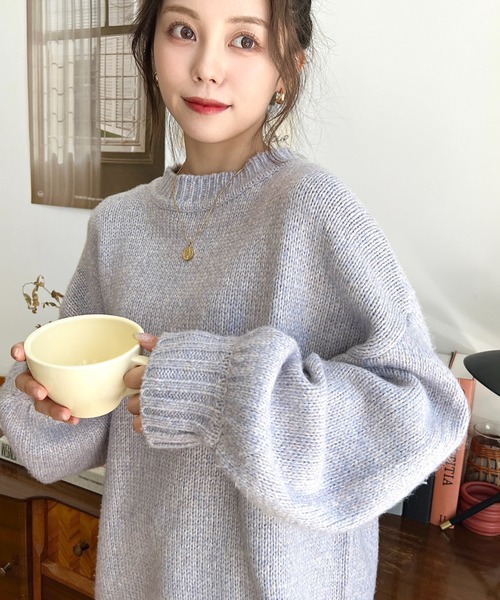 moment+（モーメントプラス）の「ゆったりもちもちミックスカラーニットプルオーバー(自宅で洗えるウォッシャブル加工)（ニット/セーター・レディース・ブルー/ライトブルー/アイボリー/パープル/ピンク/チャコールグレー/イエロー/オレンジ/グレー/ベージュ/レッド/ブラウン・M/L）」の7枚目の写真