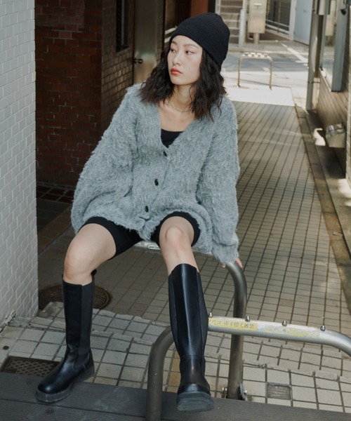 Auntie Rosa Holiday（アンティローザホリデー）の「シャギーオーバーサイズカーディガン（カーディガン/ボレロ・レディース・グレー/アイボリー/グリーン/ブラック・FREE）」の11枚目の写真