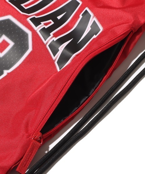 JORDAN BRAND（ジョーダンブランド）の「JORDAN JERSEY GYM SACK / NIKE / ジョーダン ジャージ ジム サック 【SP】（ショルダーバッグ・メンズ・レッド・FREE）」の6枚目の写真