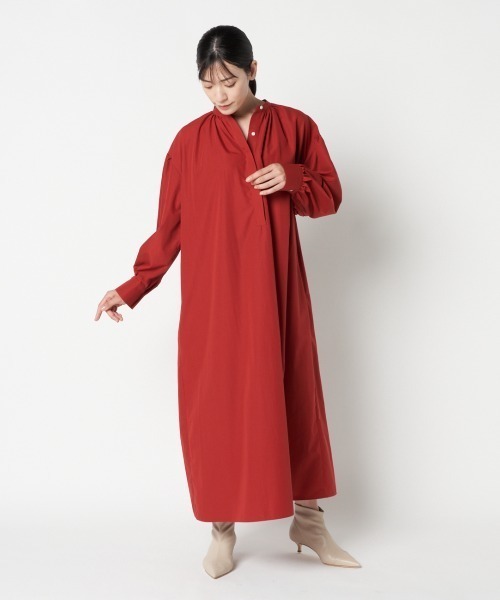 HELIOPOLE（エリオポール）の「GATHERED DRESS（ワンピース・レディース・ネイビー/グリーン・38）」の14枚目の写真