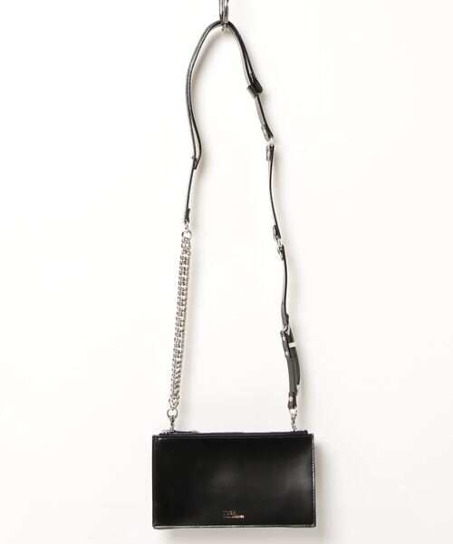 TOGA(トーガ)の「LEATHER CHAIN BAG(ショルダーバッグ・レディース・ブラック・ONE SIZE)」の2枚目の写真