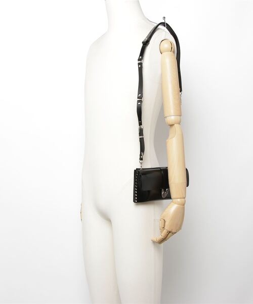 TOGA(トーガ)の「LEATHER CHAIN BAG(ショルダーバッグ・レディース・ブラック・ONE SIZE)」の5枚目の写真
