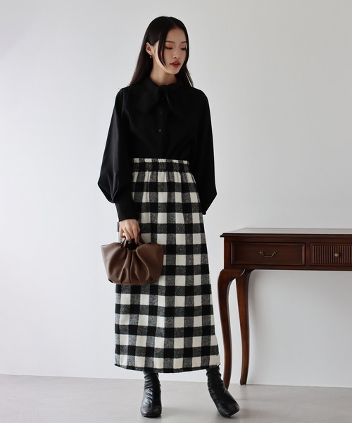 BLUEEAST（ブルーイースト）の「チェックロングタイトスカート（スカート・レディース・ブラック系/ブラウン系/ブラック/ブラウン・MEDIUM/LARGE）」の5枚目の写真