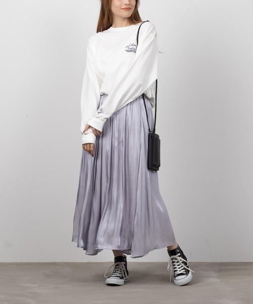 UNDERWRAPS(アンダーラップス)の「UNDERWRAPS アンダーラップス 刺繍切り替え長袖Tシャツ(Tシャツ/カットソー・レディース・ブラック/ホワイト/ピンク・フリー)」の5枚目の写真